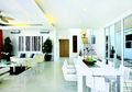 Mengenal Homogeneous Tile, Nat Kecilnya Tak Bikin Kuman Bersarang