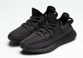 Sayang Anak, Bapak Ini Ngantri 3 Hari di Depan Toko adidas untuk Beli Yeezy