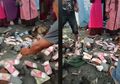 Bak Harta Karun, Warga Palu Temukan Uang Ratusan Ribu Rupiah dari dalam Tanah