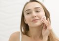 Mengenal Micellar Water Sebagai Skincare Menurut dr. Jonathan R. Subekti, SpKK