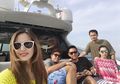 Hal Ini yang Bikin Salah Fokus Warganet, Hingga Bandingkan Liburan Dadakan Ala Nia Ramadhani 'Dadakan Trip Gue di Kamar Mager'
