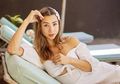 Ini Penampilan Seksi Jennifer Bachdim bak Model Vitorias Secret saat Hadiri Pertunangan Jessica Iskandar
