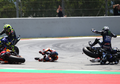 Komentar Rossi Setelah Jatuh di GP Catalunya Gara-gara Lorenzo