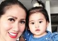 Dulu Lahir Prematur, Sekarang Anak Angkat Venna Melinda Tumbuh Jadi Gadis Cilik yang Periang, Gemesin Banget!