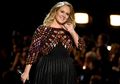 Adele Histeris Nonton Konser Spice Girls: Saya Sangat Cinta Mereka!