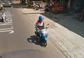 Mulai Besok Ditilang, Pengendara yang Main HP di Jalan, Jangan Bandel, Bro!