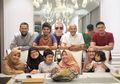 Cerai 9 Tahun Lalu, Mark Sungkar dan Istri Barunya Undang Fenny Bauty Makan Siang Bersama
