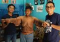 1 Bulan Lalu Jalani Prosedur Pengangkatan Gelambir, Potret Terbaru Aria Permana Usai Operasi Plastik Curi Perhatian, Lebih Kurus dan Bebas Bergerak Tanpa Kesulitan