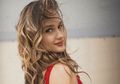Tumbuh Jadi Gadis yang Cantik dan Seksi, Lihat Foto Jadul Cinta Laura Saat Kecil, Gemas!