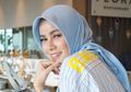Olla Ramlan Unggah Foto Terbaru dengan Gaya Hijab Stylish, Busana yang Dipakai Jadi Sorotan