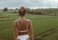 Dihujat karena Tulis Ini saat Unggah Foto Dirinya yang Berbikini dengan Background Petani Bali, Influencer Swedia Sampai Harus Lakukan Ini