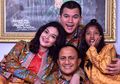 Sempat Dikabarkan Tak Akur, Perlakuan Bella Saphira pada Putri Tirinya Menyentuh Hati!