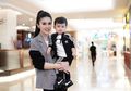 Punya Jet Pribadi Sampai Mobil Mewah, Ternyata Sebanyak Ini Pengasuh yang Dibayar Sandra Dewi Hanya Untuk Menyuapi Raphael Moeis