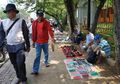 Kisah Para Pedagang Mencari Rupiah di Sekitar Massa Sidang Putusan MK : Enggak Ada Pedagang, Enggak Ramai