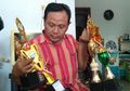 Viral, Siswa SD Sarat Prestasi Bakar 15 Piagamnya Gara-gara Terjebak Sistem Zonasi