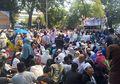 1 Peserta Unjuk Rasa di Depan Gedung MK Disebut Kena Racun, Korlap Aksi: Jangan Terima Makanan dari Orang yang Tidak Dikenal