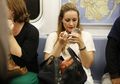 Anti Dekil! Ini Tips Makeup Simpel Instan Khusus untuk Kamu yang Sehari-harinya Naik Transportasi Umum