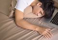 Tidur 7 Jam Sehari itu Gampang Gampang Susah, Ini Tips untuk Mengatur Pola Tidur yang Best!