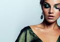 Tanpa Ribet, Ini 7 Tips Efektif Bersihkan Makeup, Dijamin Bersih!