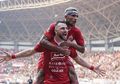 Momen Adem Striker Persija Jakarta dan Persib Bandung di Terjadi Tengah Lapangan