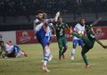 VIDEO - 4 Gol Persebaya yang Bikin Persib Bandung Tak Berkutik di Kandang Bajul Ijo