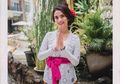 Vanessa Angel Terpaksa Didorong Petugas Saat Menggunakan Kursi Roda di Bandara, Kenapa Ya?