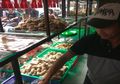 Bukan Cuma Nasi Bungkus, Kini Beli Pempek Juga Bakalan Kena Pajak