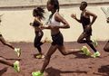 Spektrum Hijau Neon di Sepatu Nike Zoom Tawarkan Pengalaman Berbeda