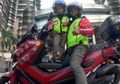 Pergi Haji Naik Motor, Lilik Gunawan dan Putranya Jauh-jauh dari Jambi ke Makkah demi Ibu Tercinta