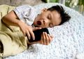 Berhasil Buat Anaknya yang Keseringan Main Ponsel Jadi Kapok, Seorang Ibu Bagikan Tipsnya