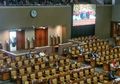 Dari 560 Anggota, Hanya 85 Hadir dan 220 Izin di Rapat Paripurna DPR Hari Ini: Mengintip Gaji dan Fasilitas Anggota DPR, Dapat Uang Pensiun Seumur Hidup Juga!