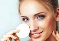 Cara Membersihkan Makeup yang Tepat Agar Wajah Tidak Mudah Jerawatan, Coba Nanti Malam Yuk!