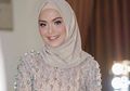 Potret Cantik Vebby Palwinta dengan Gaya Makeup Natural, Cantik Banget!