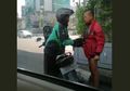 Sosok Dibalik Driver Ojol Viral Pemberi Jaket pada Remaja Tanpa Busana, Teringat Anak Kembarnya yang Masih Seusia