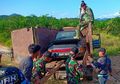 Detik-detik TNI Paksa Mobil Porsche Mewah Seharga Rp 3 Miliar Lewati Jalan Tikus Nan Penuh Lumpur di Kalimantan, Ada Kisah Nasionalisme Dibaliknya