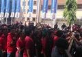 Tragedi Berdarah Pasca Penundaan Final Liga Indonesia, Supporter PSM Makassar Dipanah oleh Oknum Tak Dikenal di Stadion Mattoangin