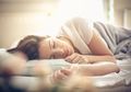 Duh, Kebiasaan Tidur Ini Bisa Sebabkan Penyakit Jantung lo, Seperti Apa?