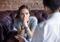 Smartphone hingga Makanan yang Dikonsumsi Bisa Pengaruhi Kesehatan Mental Kita lo!