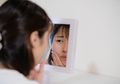 Duh, Noda Hitam di Wajah Bikin Cemas? Yuk Usir dengan Masker Alami Ini