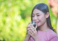 Hindari Dehidrasi Saat Menyusui, Ini yang Perlu Diperhatikan Moms!