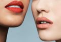 Cara yang Benar Menggunakan Lipstik Untuk Bibir Gelap, Coba Deh!