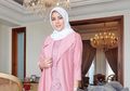 Mantap Berhijab, Tampilan Santun Olla Ramlan Pakai Gamis dan Hijab Syar'i Makin Jadi Sorotan