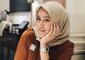 Pakai Celana Jeans Santai, Olla Ramlan Tetap Tenteng Tas Hermes Seharga 800 Jutaan
