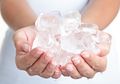 4 Manfaat Es Batu untuk Masalah Kesehatan Tubuh, Salah Satunya Bisa Redakan Nyeri Menstruasi
