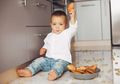 Bukan Kemiskinan Atau Kemampuan Orangtua Untuk Sediakan Makanan, Ternyata Faktor Ini yang Buat Anak Stunting Menurut Ahli