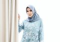 Stylish Pakai Busana Denim on Denim, Harga Jam Tangan Mewah Olla Ramlan Malah Jadi Perhatian