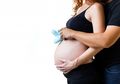 Agar Moms Tak Melahirkan Bayi Melintang, Dokter Bisa Lakukan ECV, Ini yang Moms Perlu Tahu Soal ECV