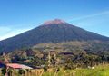 Status Gunung Slamet Naik Jadi Waspada, PVMBG Imbau Warga dan Wisatawan Tidak Beraktivitas dalam Radius 2 Kilometer
