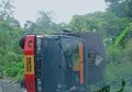 Pengemudi Mabuk, Mobil Avanza Tabrak Truk Brimob di Irian Jaya, 1 Orang Meninggal Dunia, 8 Luka-luka