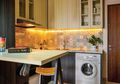 Terlalu Imut, Begini Inspirasi Tegel pada Backsplash yang Bangkitkan Kesan Jadul Sekaligus Modern!